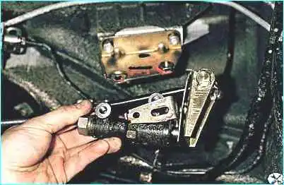 Снятие и проверка регулятора тормозов ВАЗ-2110