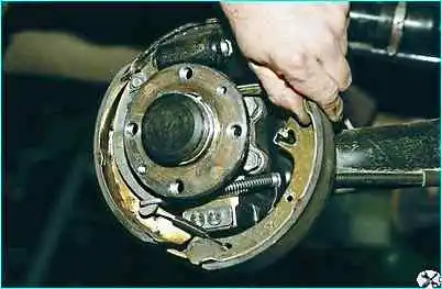 ВАЗ-2110 Замена тормозных колодок