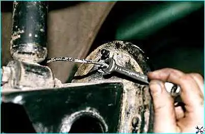 Замена заднего колесного цилиндра ВАЗ-2110