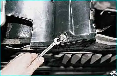 ВАЗ-2110 Снятие приводов передних колес