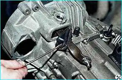 Замена деталей сцепления автомобиля ВАЗ-2110 Замена деталей сцепления автомобиля