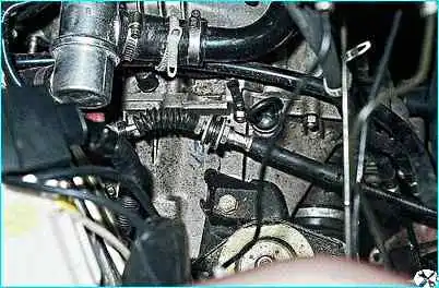 Замена троса сцепления автомобиля ВАЗ-2110 Замена троса сцепления автомобиля