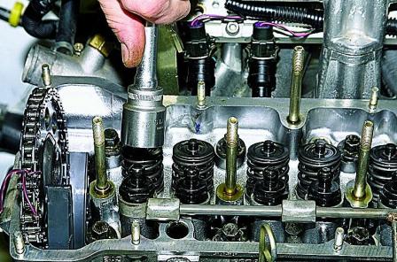 Как заменить гидроопоры рычагов привода клапанов двигателя ВАЗ-21214