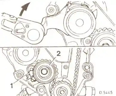 Натянуть зубчатый ремень поворотом насоса