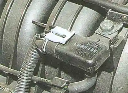 крепление датчика абсолютного давления