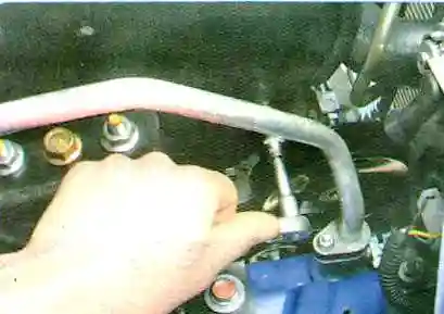 Замена ремня ГРМ и натяжного ролика Авео Шевролет с двигателем F14 D3