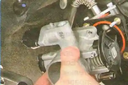 Замена дроссельного узла на автомобиле Chevrolet Aveo