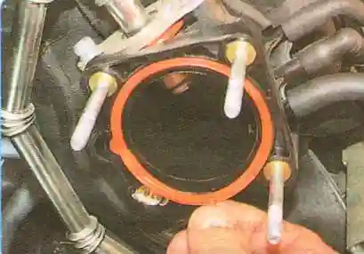 Замена дроссельного узла на автомобиле Chevrolet Aveo