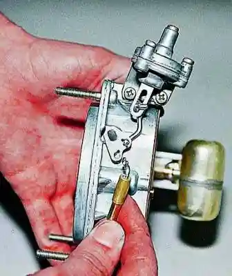 Снимаем телескопическую тягу