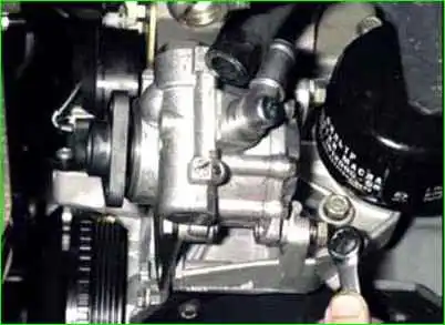 Гидравликалық сорғыны ауыстыру Niva Chevrolet
