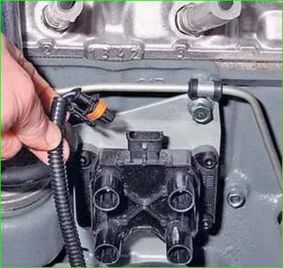Cómo comprobar la compresión en los cilindros del motor