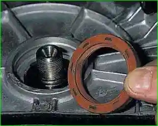 Reemplazo del sello de aceite del cigüeñal delantero VAZ-2123