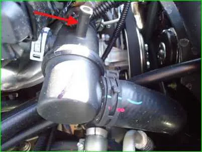 Cómo reemplazar el termostato Niva Chevrolet
