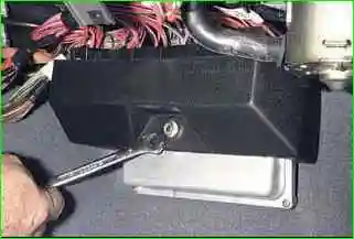 Replacing the Niva Chevrolet controller