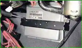 Replacing the Niva Chevrolet controller