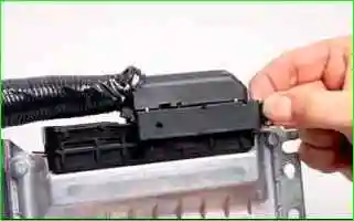 Replacing the Niva Chevrolet controller