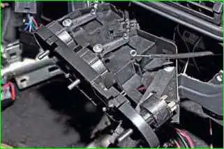 Removing the air conditioner control unit
