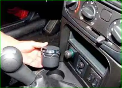 Niva Chevrolet едендік туннельдің қаптамаларын алу