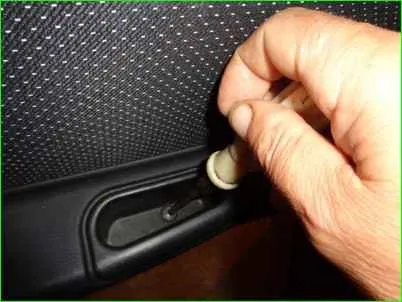 Removing the rear door trim