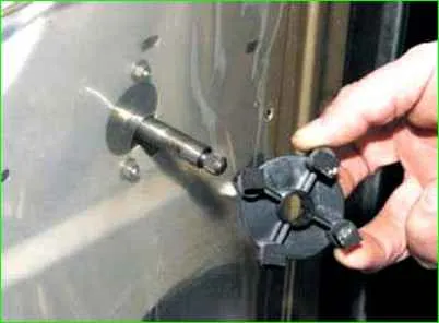 Removing the rear door lock