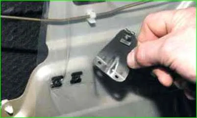 Removing the rear door lock