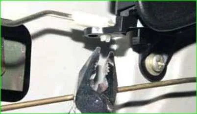 Removing the rear door lock