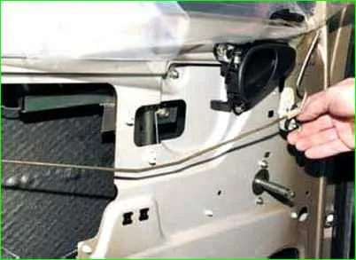 Removing the rear door lock