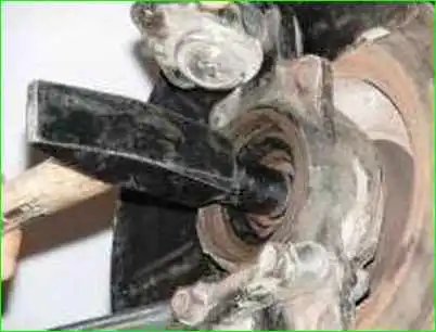 Замена смазки подшипников ступиц Нива Шевролет Замена смазки подшипников ступиц Нива Шевролет