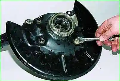 Заміна підшипників маточини Нива Шевролет Заміна підшипників маточини Нива Шевролет