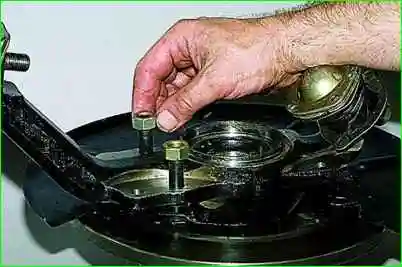 Заміна підшипників маточини Нива Шевролет Заміна підшипників маточини Нива Шевролет