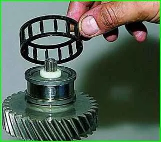 So reparieren Sie das Verteilergetriebe VAZ-2123