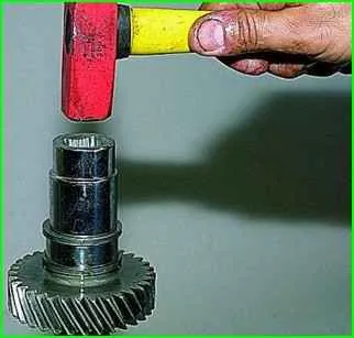 So reparieren Sie das Verteilergetriebe VAZ-2123