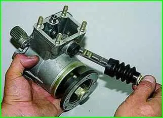 So reparieren Sie das Verteilergetriebe VAZ-2123