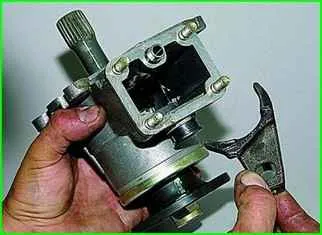 So reparieren Sie das Verteilergetriebe VAZ-2123