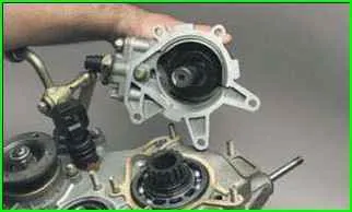 So reparieren Sie das Verteilergetriebe VAZ-2123