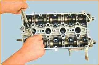 How to repair the cylinder head of a VAZ-21126