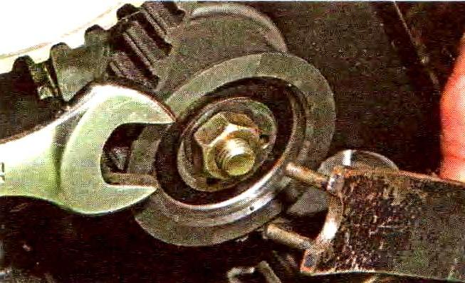 Перевірка та заміна ременя ГРМ на двигуні ВАЗ-21114