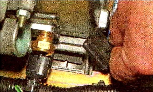 Проверка и замена ремня ГРМ на двигателе ВАЗ-21114