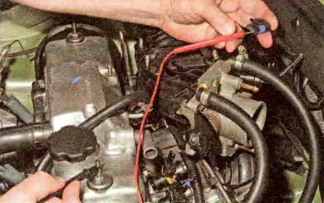 Перевірка та заміна регулятора холостого ходу двигуна ВАЗ-21114
