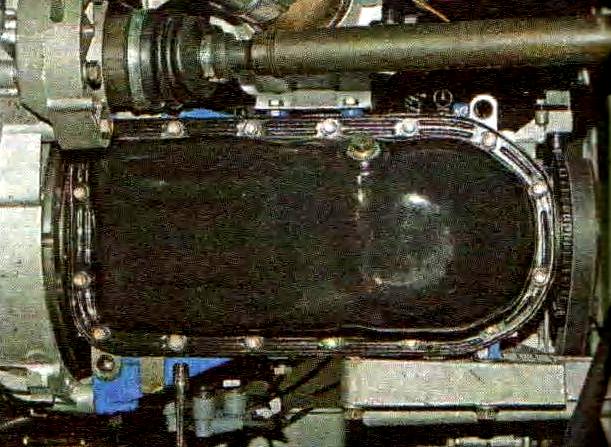 Removing and installing the oil receiver of the VAZ-21114 engine