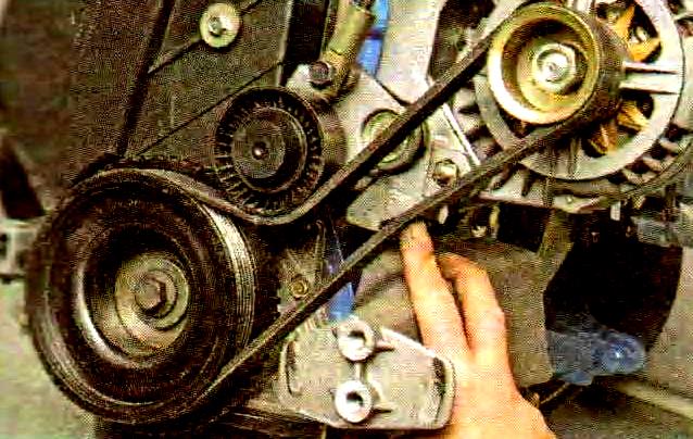 Comprobación del estado y reemplazo del motor VAZ-21114 correa de transmisión del alternador