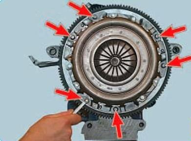 Розбирання двигуна ВАЗ-21126
