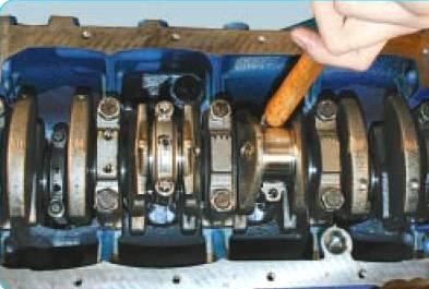 Розбір двигуна ВАЗ-21126