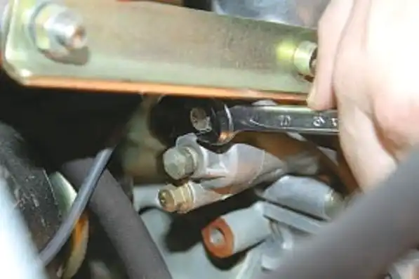 Замена цепей приводов ЗМЗ-409 Замена цепей приводов ЗМЗ-409