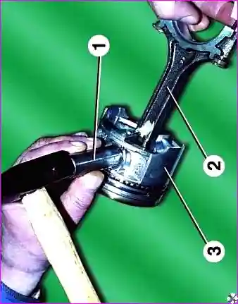 Снятие стопорных колец