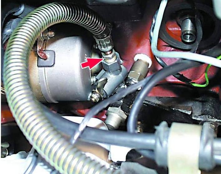 Aus- und Einbau des ZMZ-406 Motor des Autos GAZ-3110 3110
