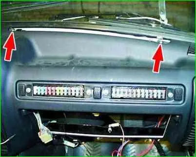 Dashboard GAZ-3110-Entfernung