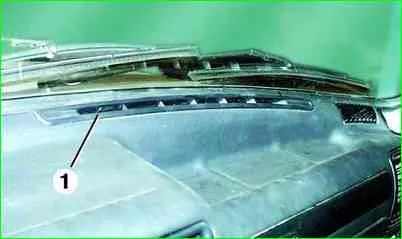 Dashboard GAZ-3110-Entfernung