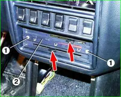 Dashboard GAZ-3110-Entfernung