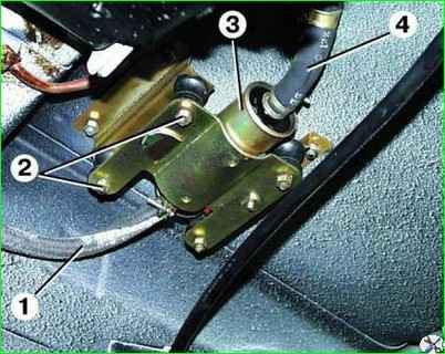 Replacing a car fuel pump